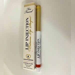 New Too Faced Lip Injection Extreme lip shaper. Shade Hot & Spicy